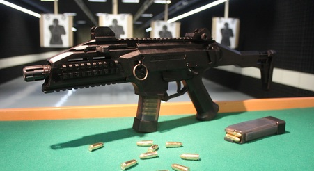 Střelnice Walzel - Scorpion Evo 3 a pistole 9mm